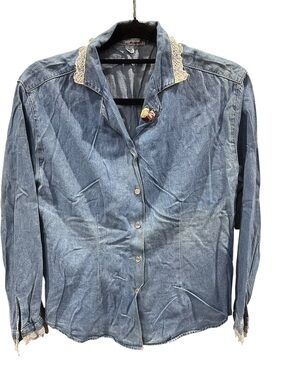 Vintage Cherokee USA Made Denim Shirt Lace Trim Button Front women’s Size Petite